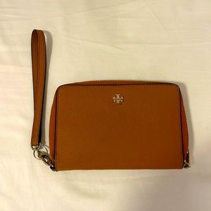 Tory Burch wallet/wristlet